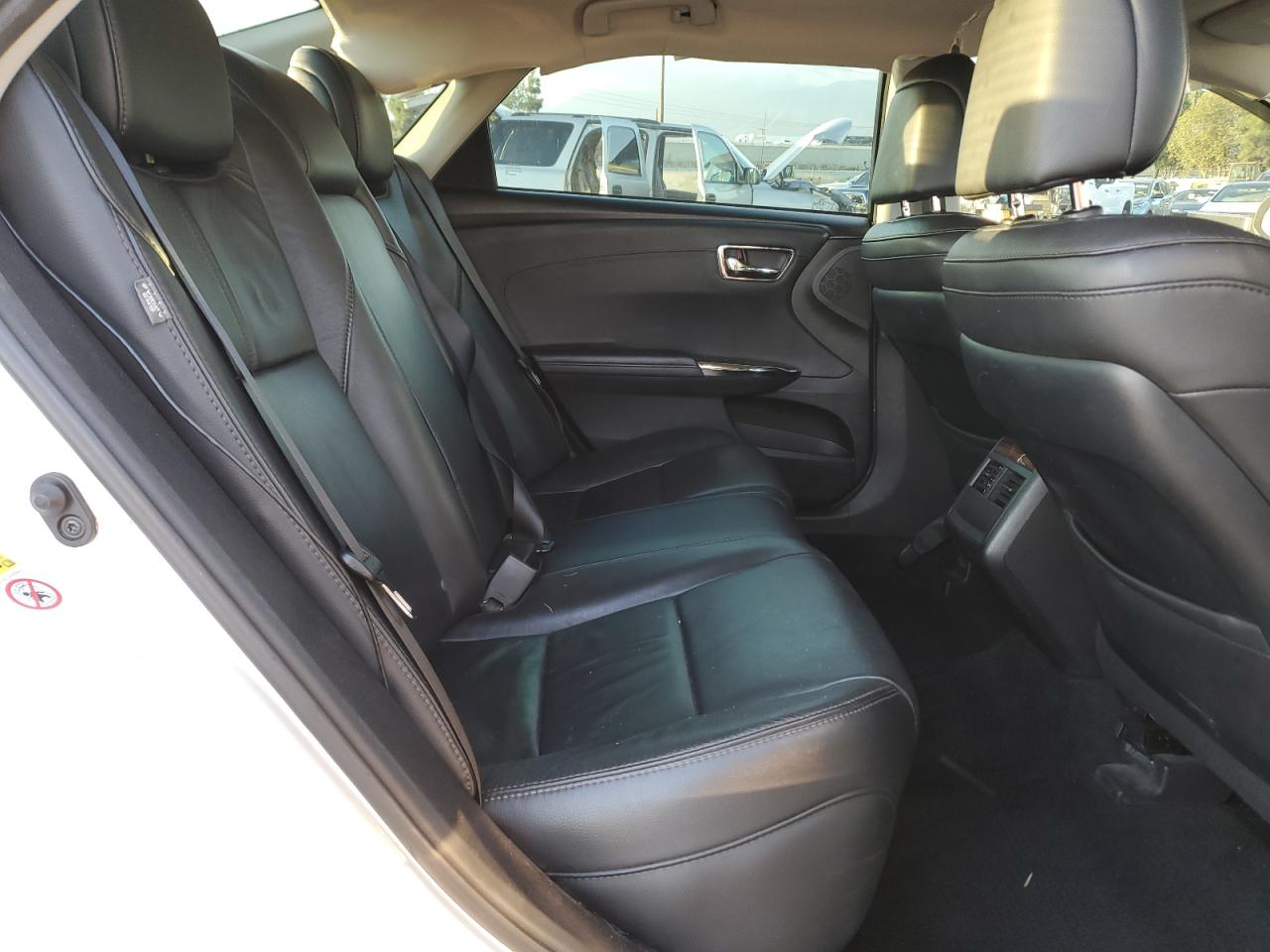 Toyota Avalon Base Image 9