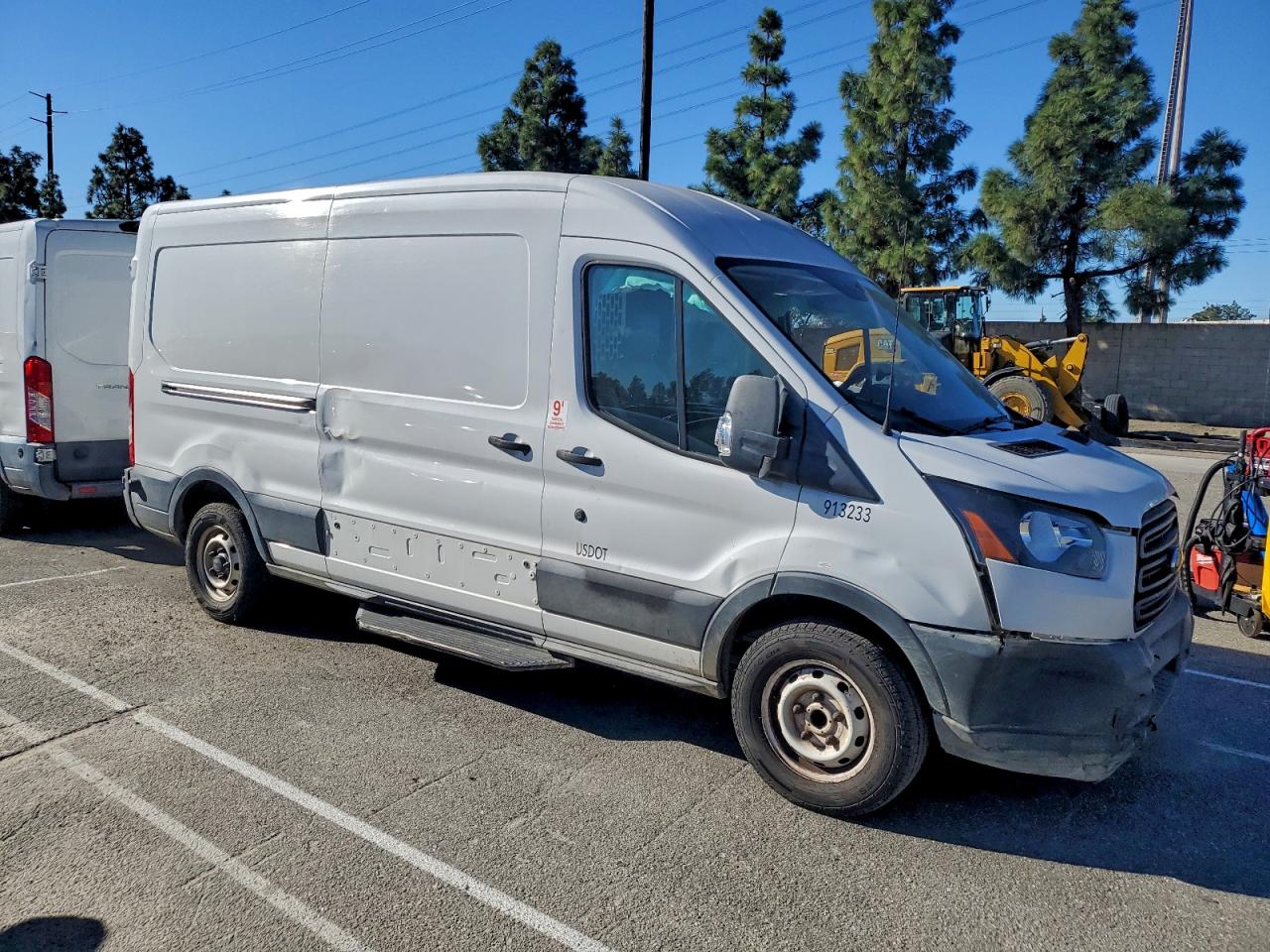 Ford Transit T-150 Image 2