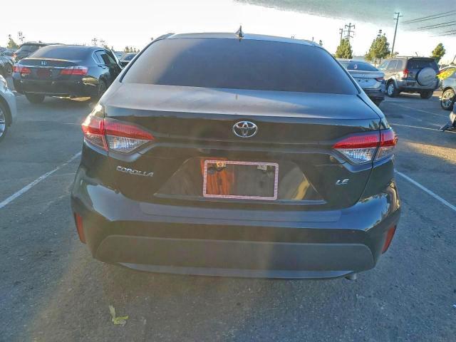 Toyota Corolla Le Image 9