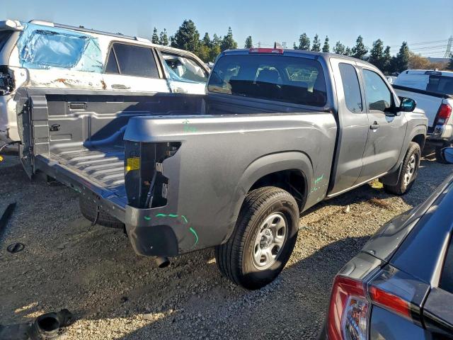 Nissan Frontier S Image 2