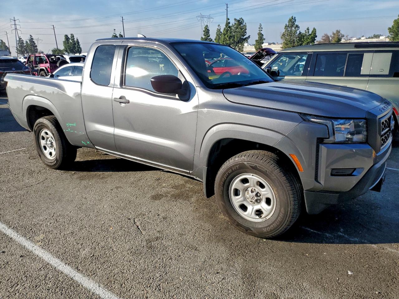 Nissan Frontier S Image 13