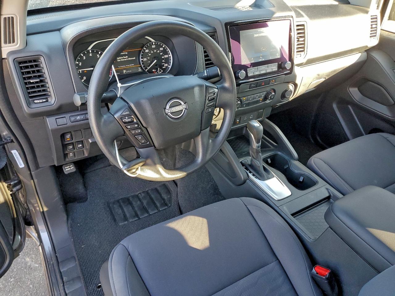 Nissan Frontier S Image 10