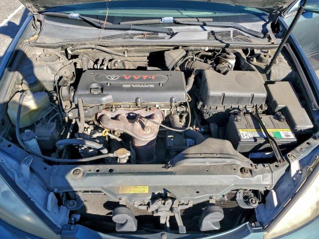 Toyota Camry Le Image 5