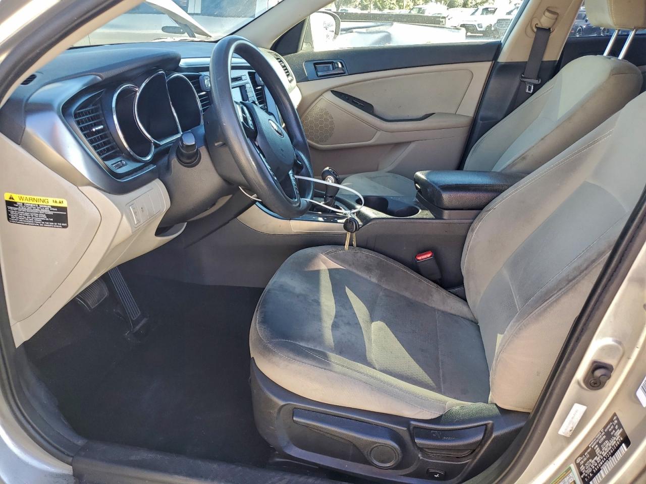 Kia Optima Lx Image 12