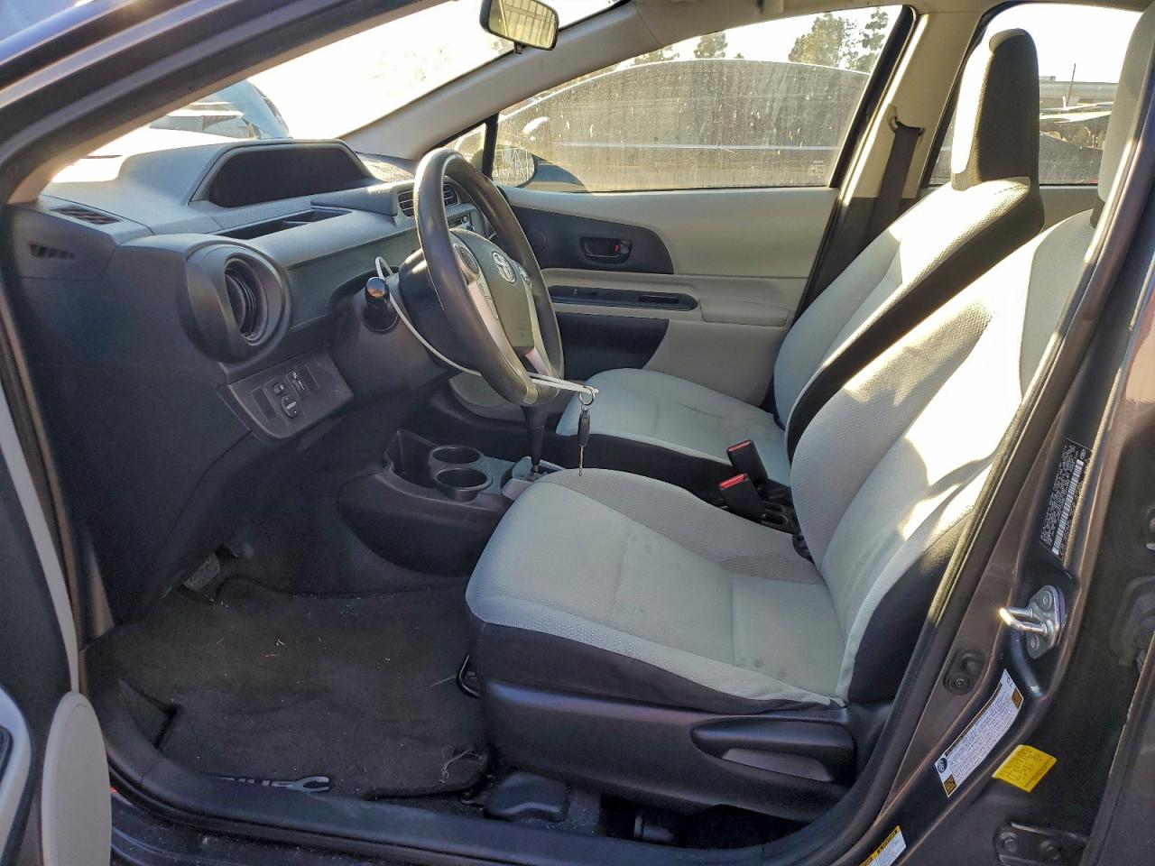 Toyota Prius Image 5