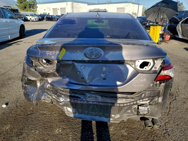 Toyota Camry L Image 9