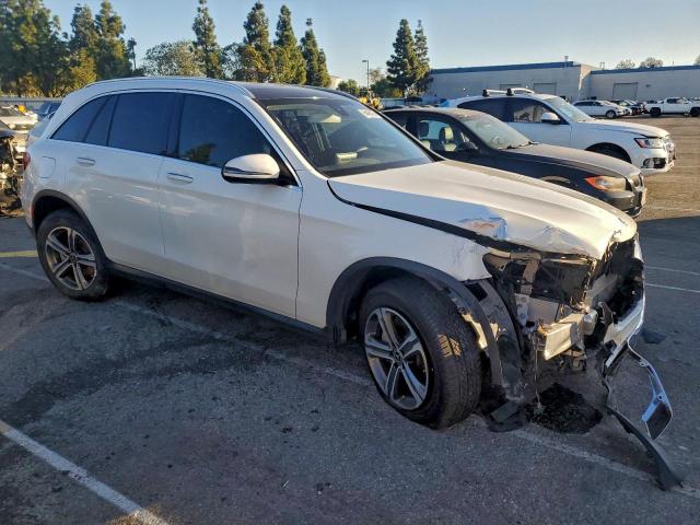 Mercedes-Benz GLC 300 Image 12