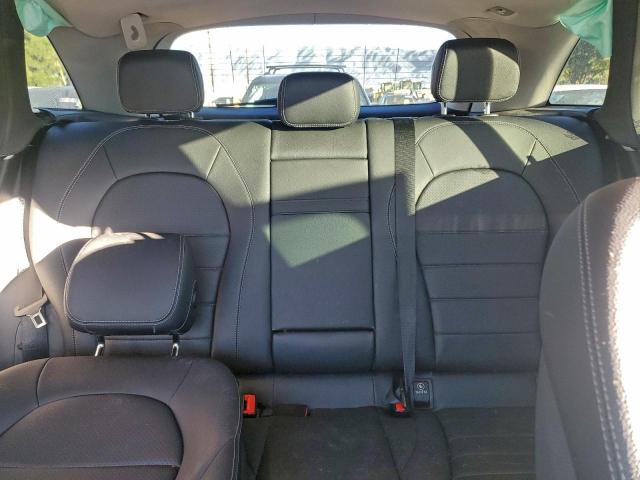 Mercedes-Benz GLC 300 Image 10