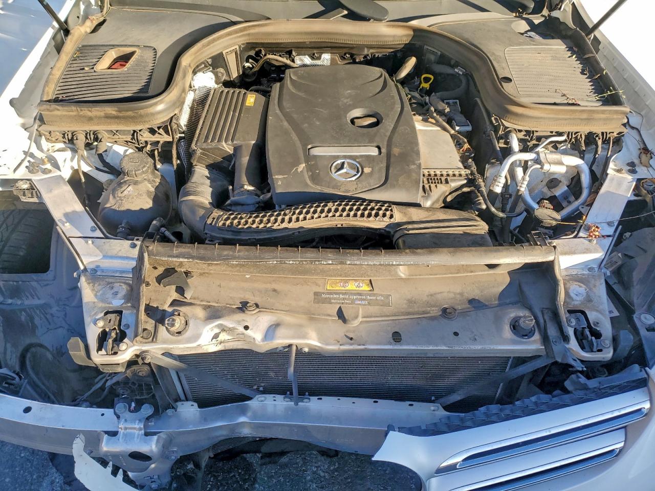 Mercedes-Benz GLC 300 Image 11