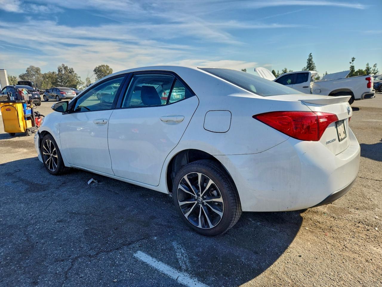 Toyota Corolla L Image 4