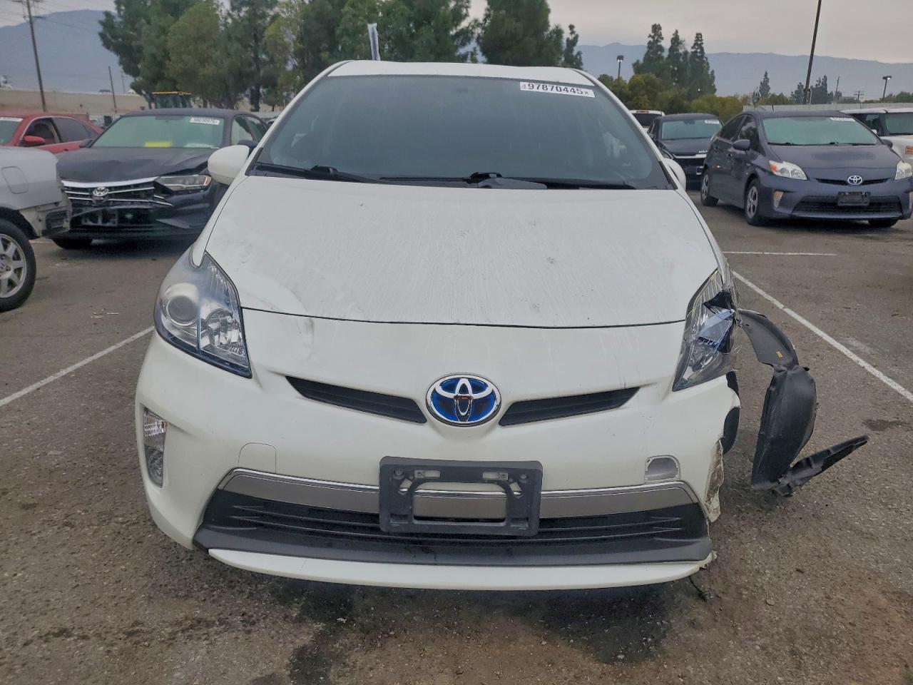 Toyota Prius Image 9