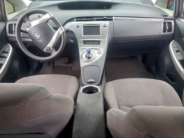 Toyota Prius Image 8