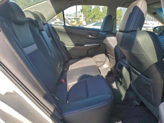 Toyota Camry Base Image 9