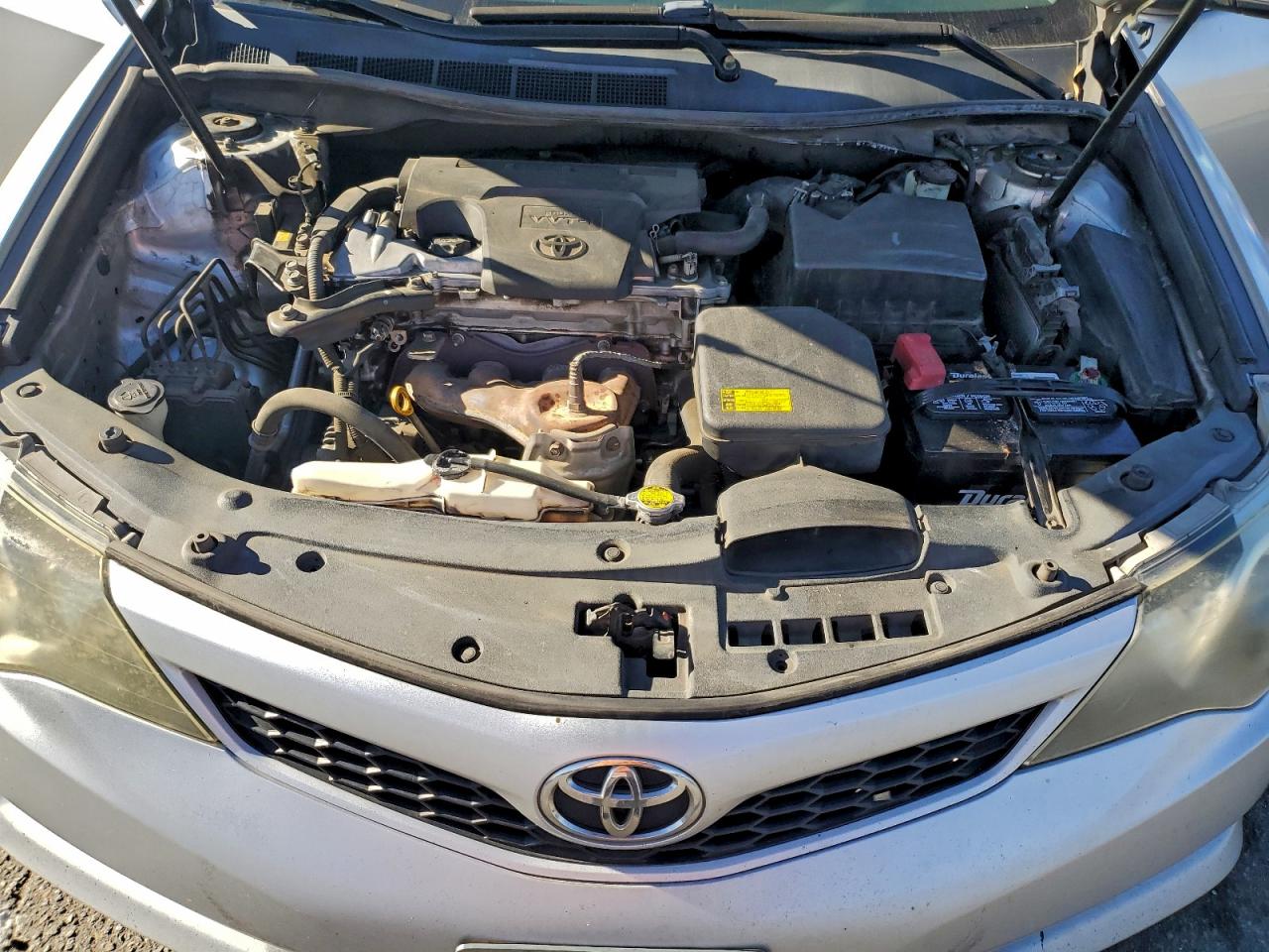 Toyota Camry Base Image 6