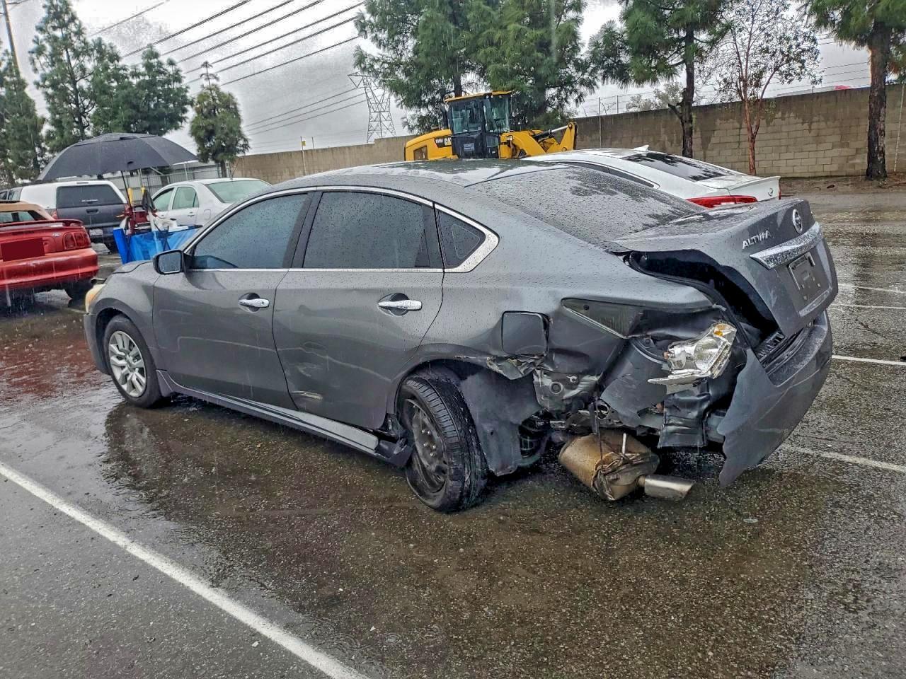 Nissan Altima 2.5 Image 2