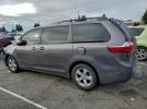 Toyota Sienna Le Image 7
