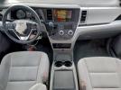 Toyota Sienna Le Image 6