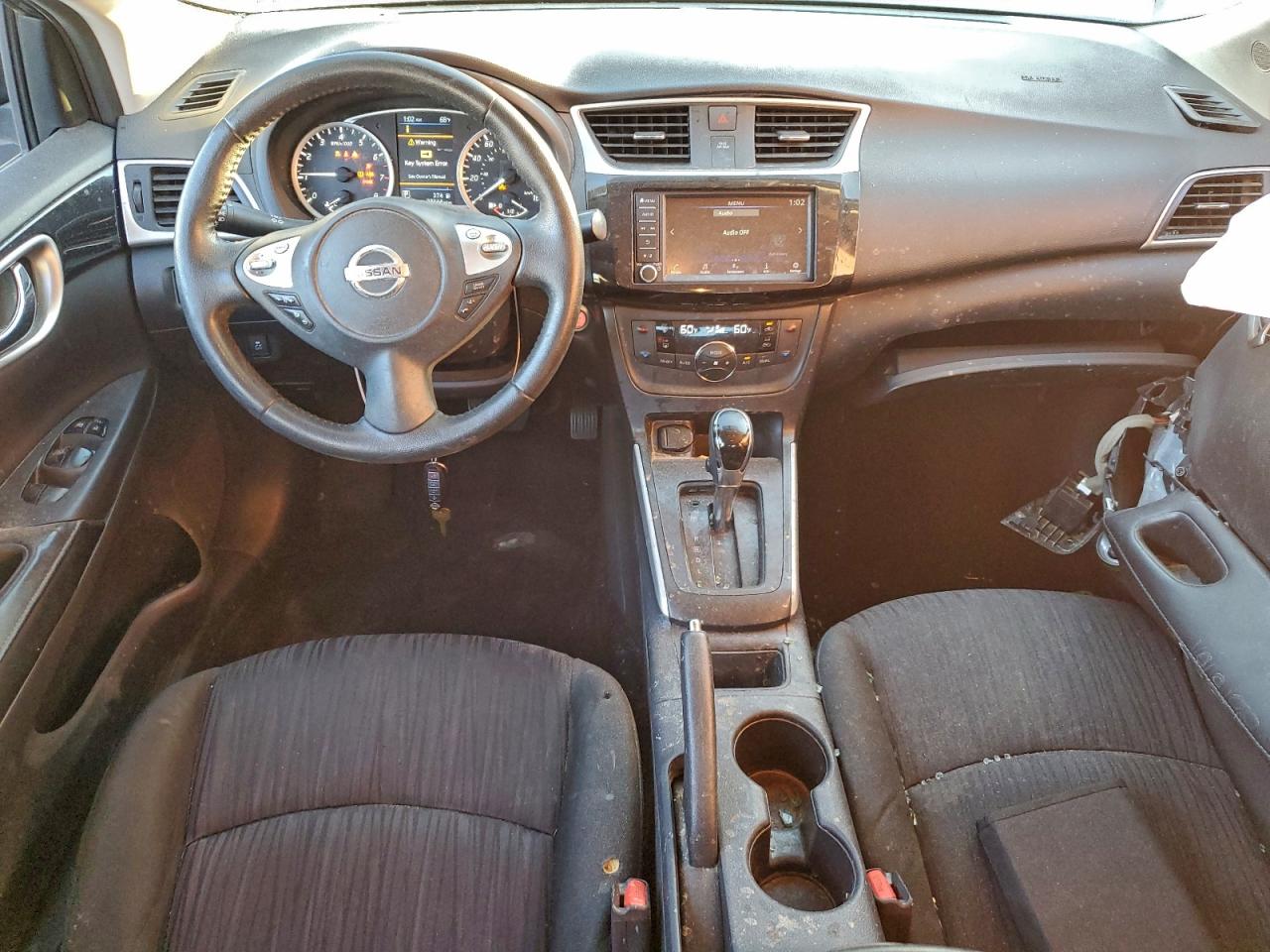Nissan Sentra S Image 8