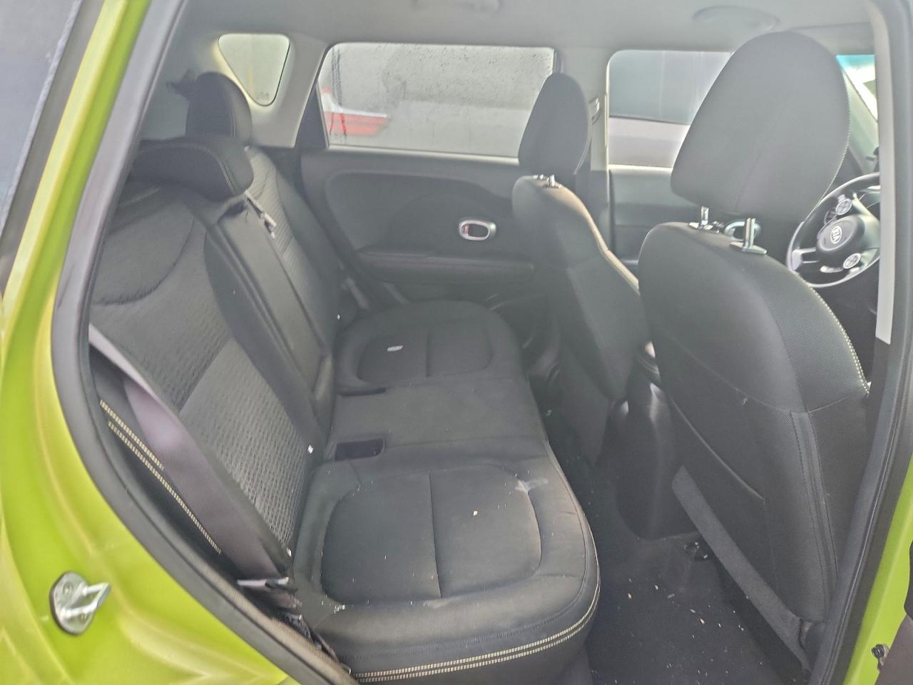 Kia Soul + Image 11