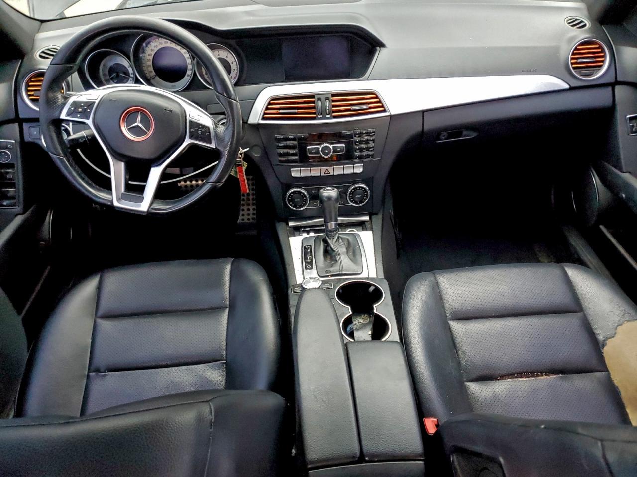 Mercedes-Benz C-Class 250 Image 5