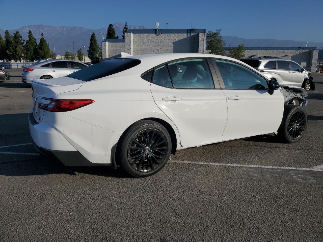 Toyota Camry Xse Image 5