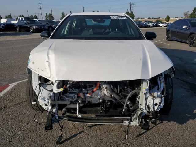 Toyota Camry Xse Image 7