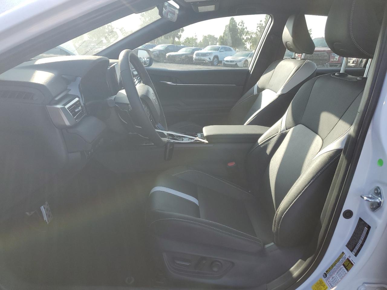 Toyota Camry Xse Image 9