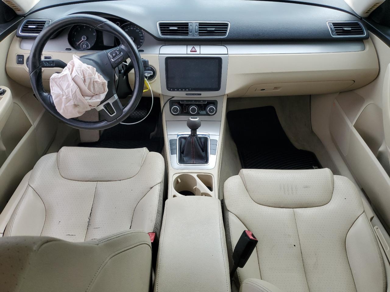 Volkswagen Passat Komfort Image 3