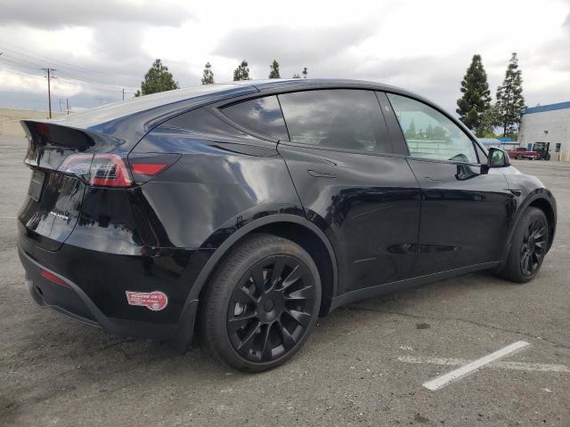 Tesla Model Y Image 13
