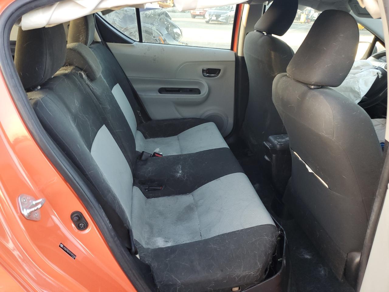 Toyota Prius Image 10