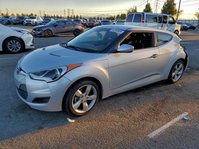  Salvage Hyundai VELOSTER