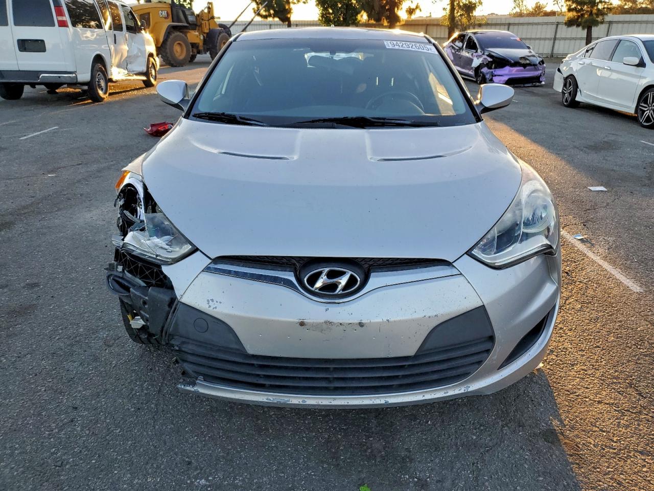 Hyundai VELOSTER Image 5