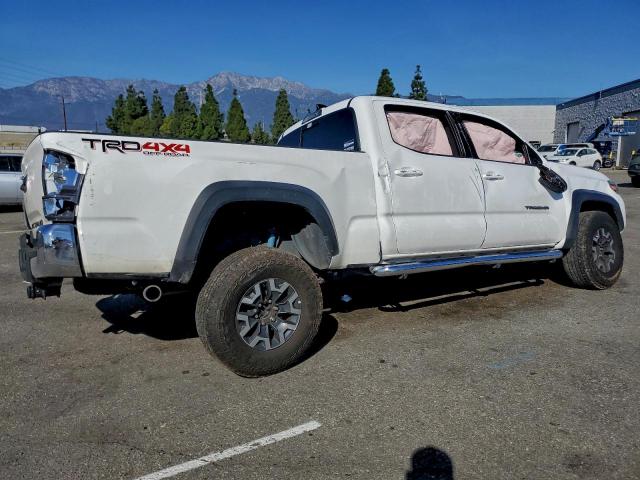 Toyota Tacoma Double Cab Image 4