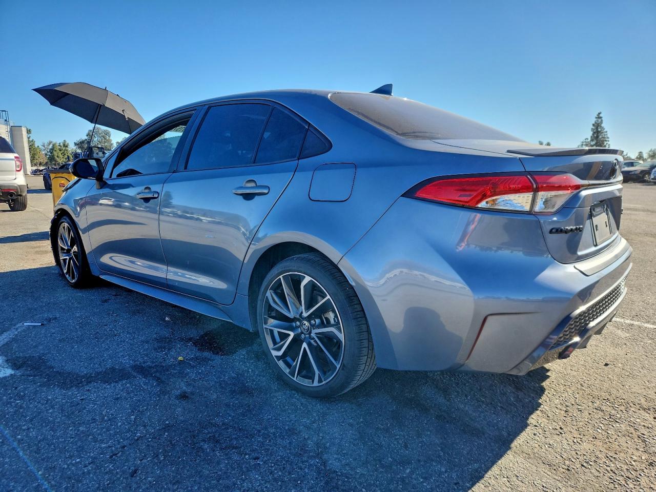 Toyota Corolla Se Image 10