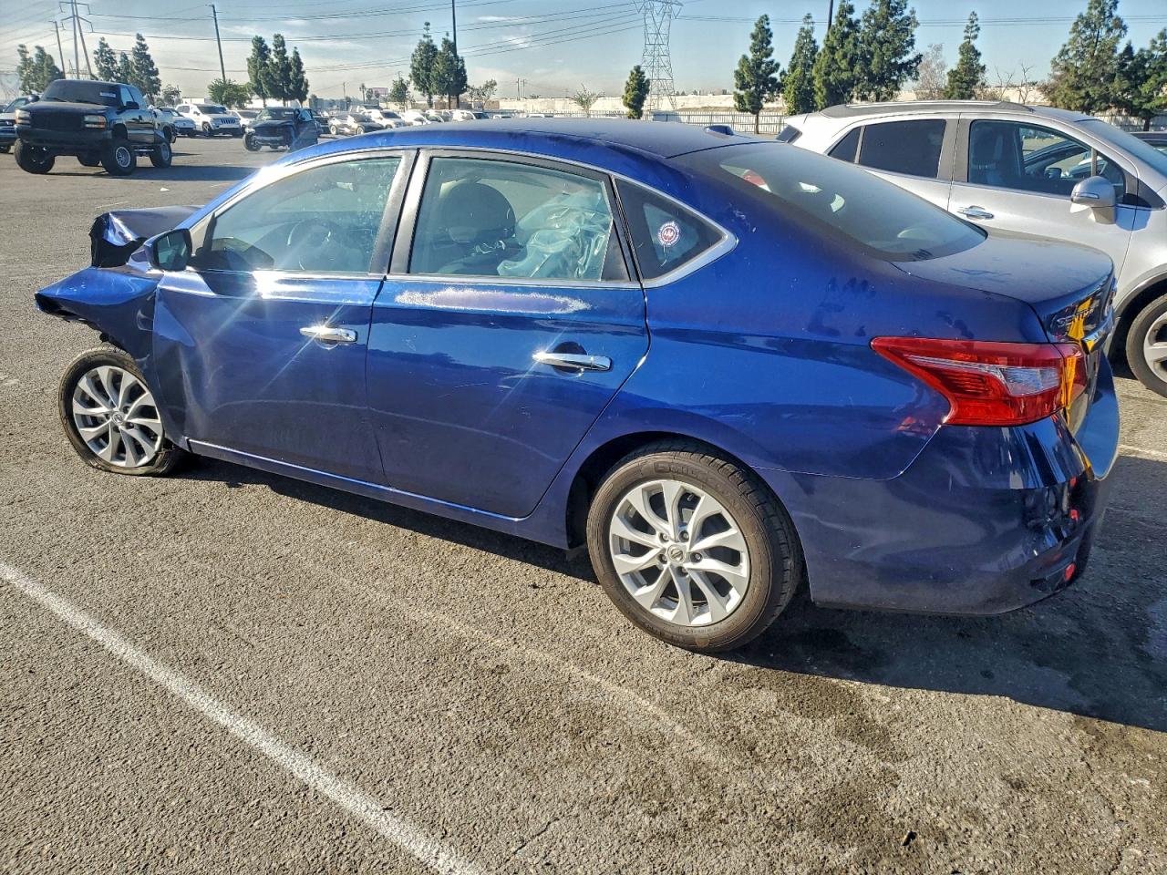 Nissan Sentra S Image 3