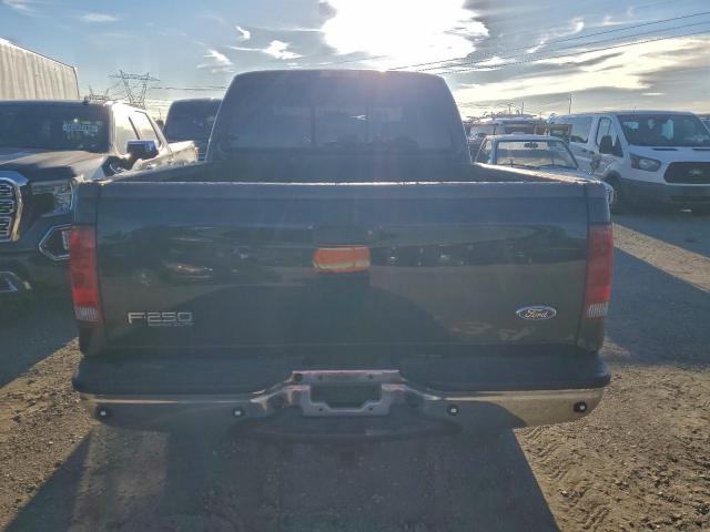 Ford F-250 Super Duty Image 5