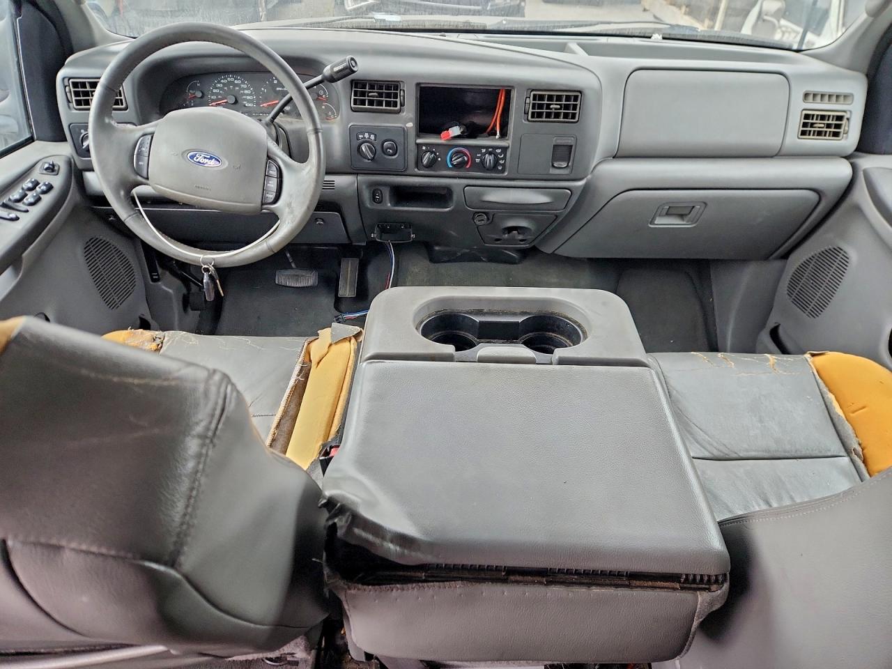 Ford F-250 Super Duty Image 4