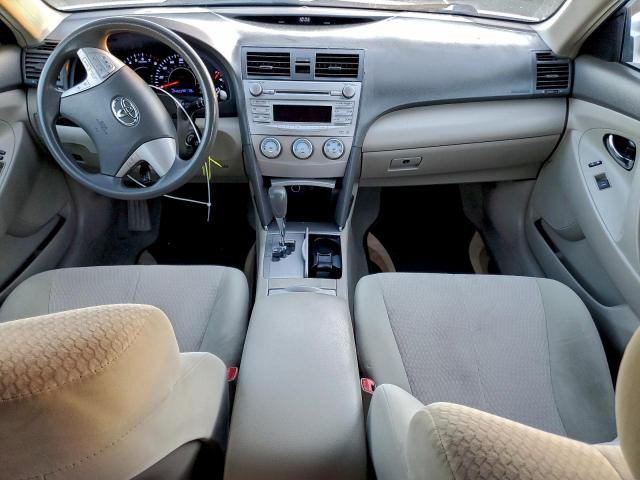 Toyota Camry Se Image 10