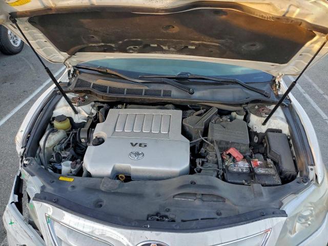 Toyota Camry Se Image 5