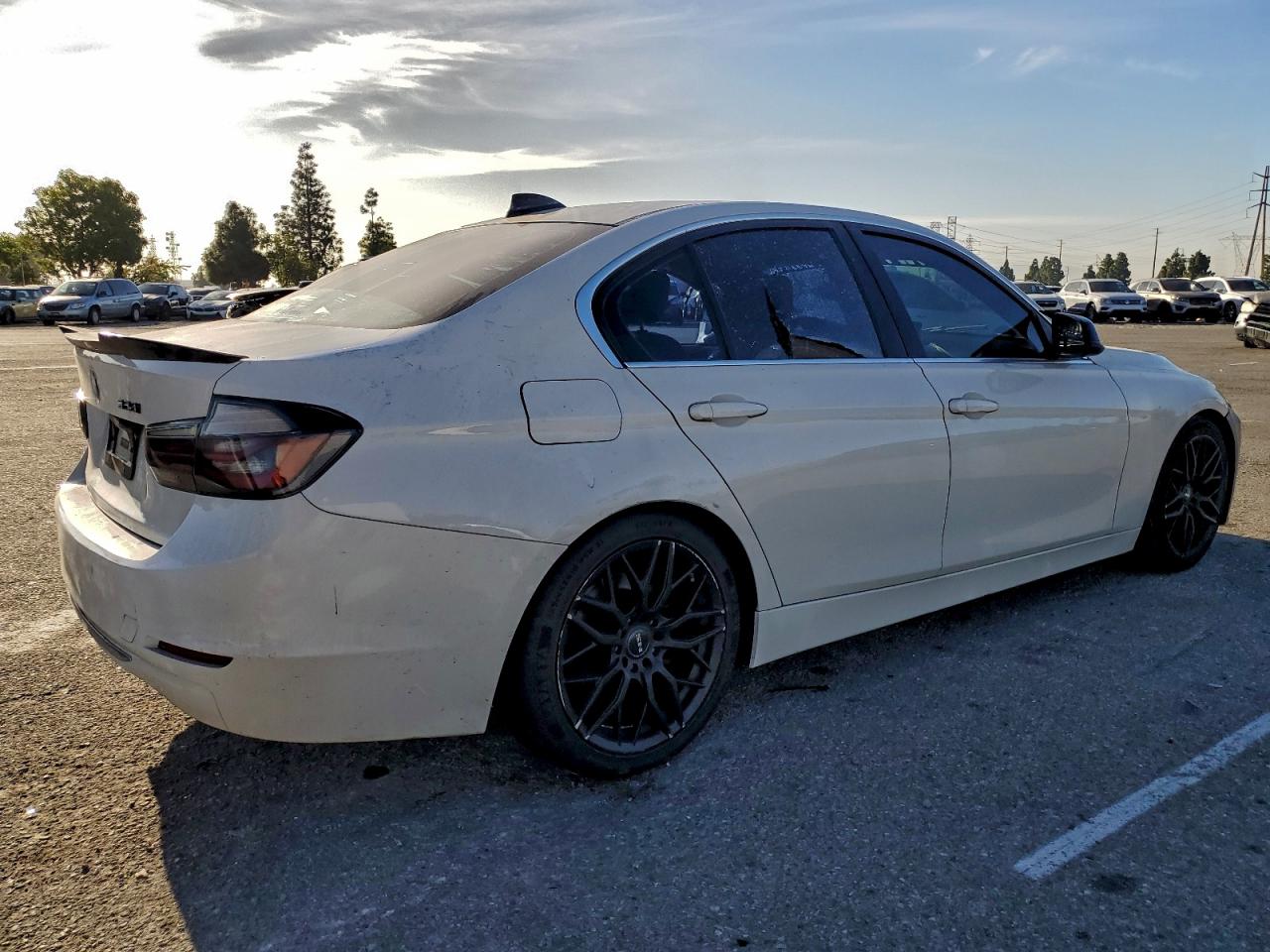 BMW 3 Series I Image 2