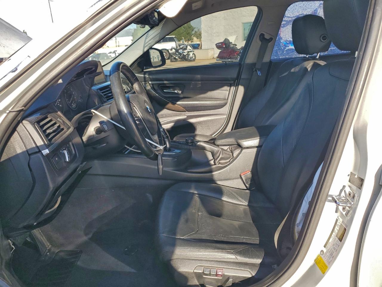 BMW 3 Series I Image 7