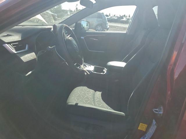 Toyota RAV4 Xle Image 4