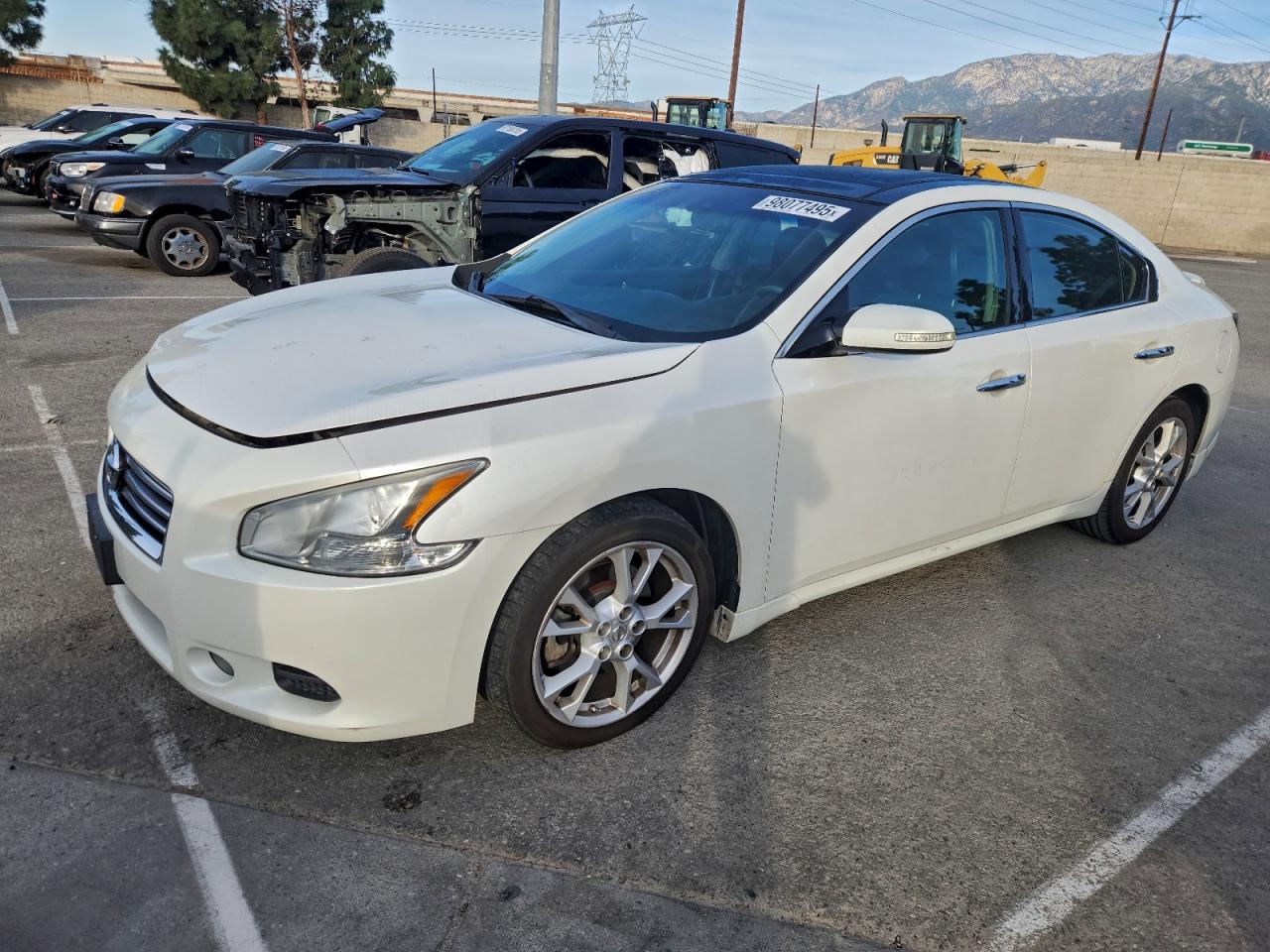 Nissan Maxima S Image 1