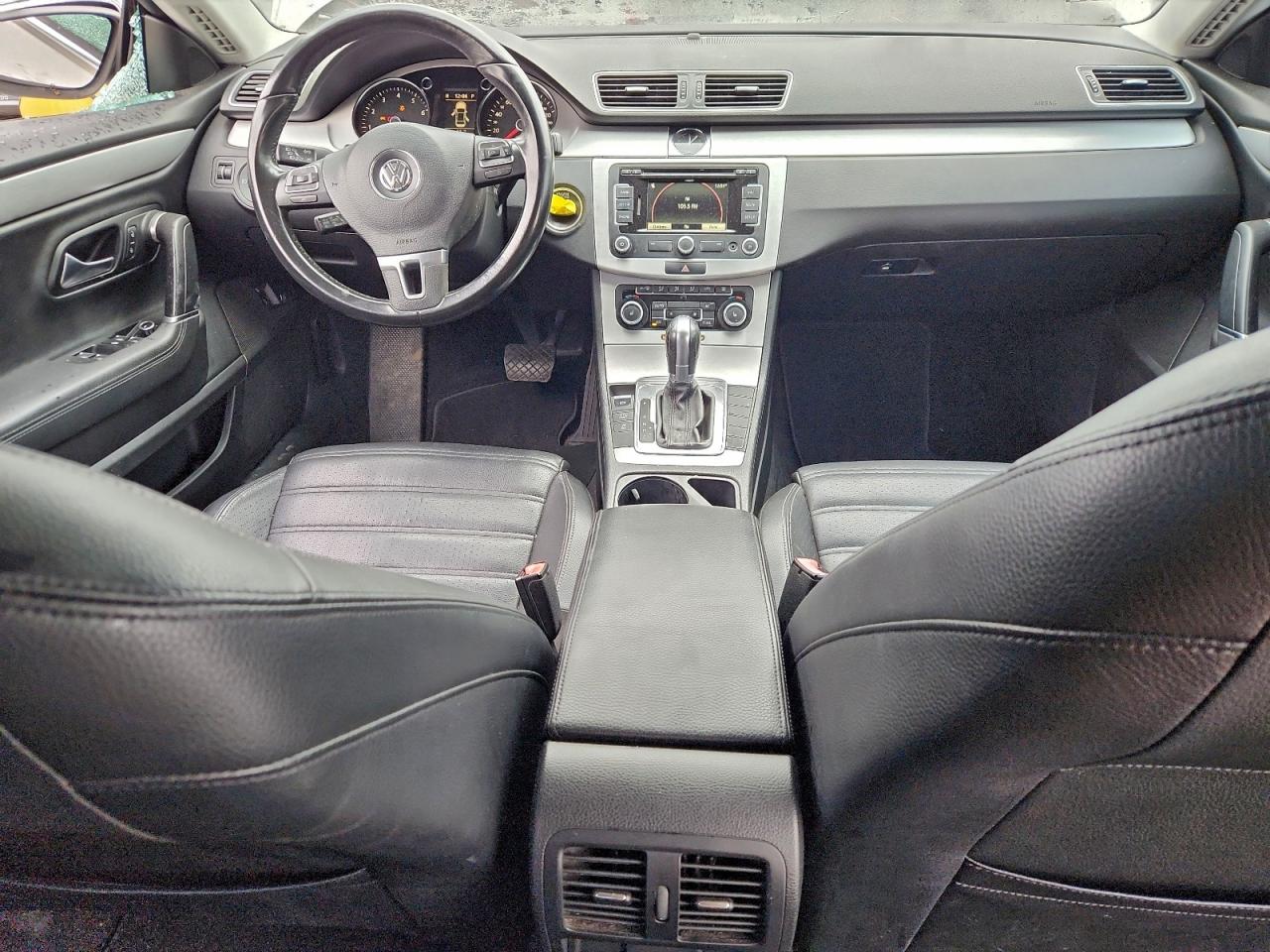 Volkswagen CC Luxury Image 5