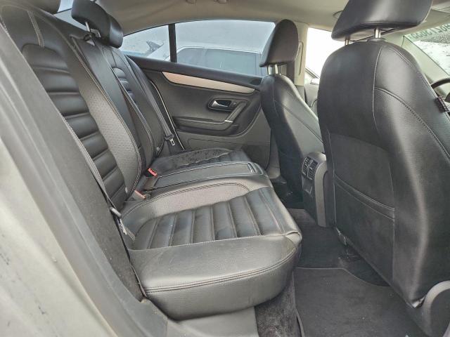 Volkswagen CC Luxury Image 3