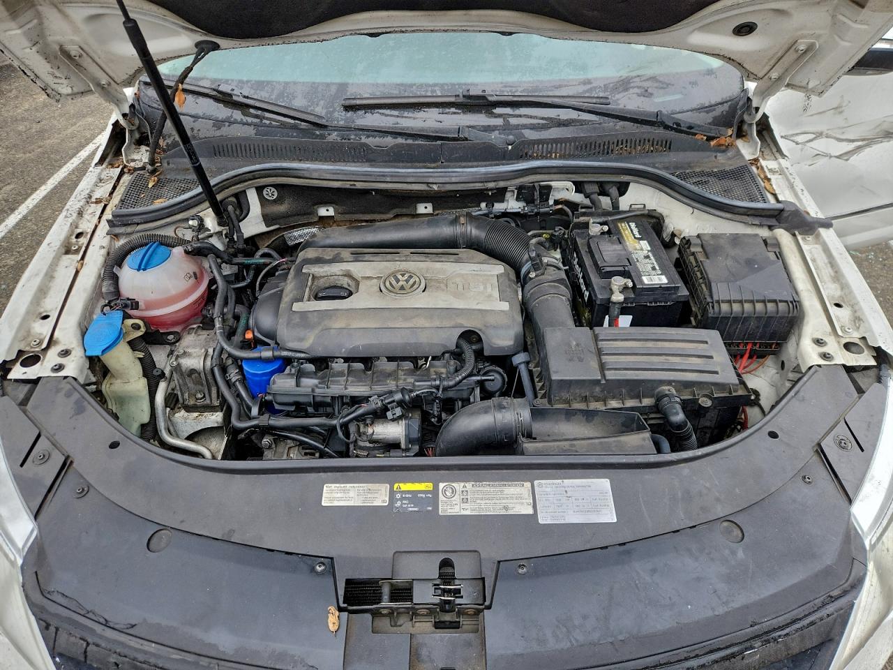 Volkswagen CC Luxury Image 6