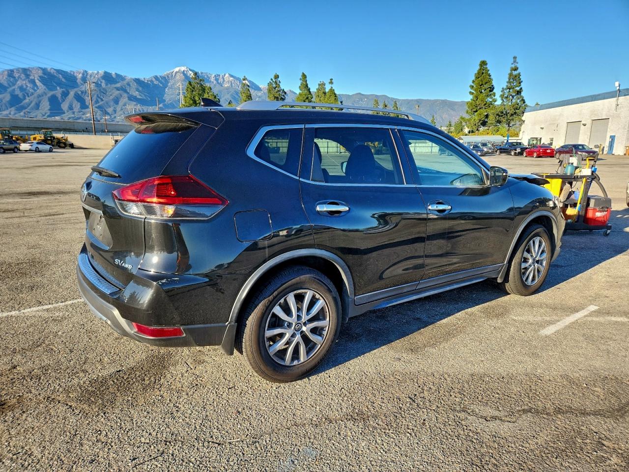 Nissan Rogue S Image 7