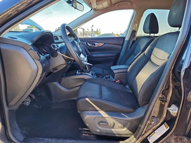 Nissan Rogue S Image 5