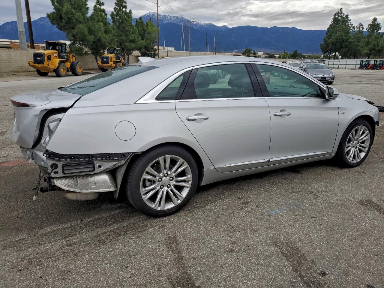 Cadillac XTS Luxury Image 8