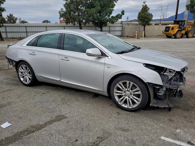 Cadillac XTS Luxury Image 3